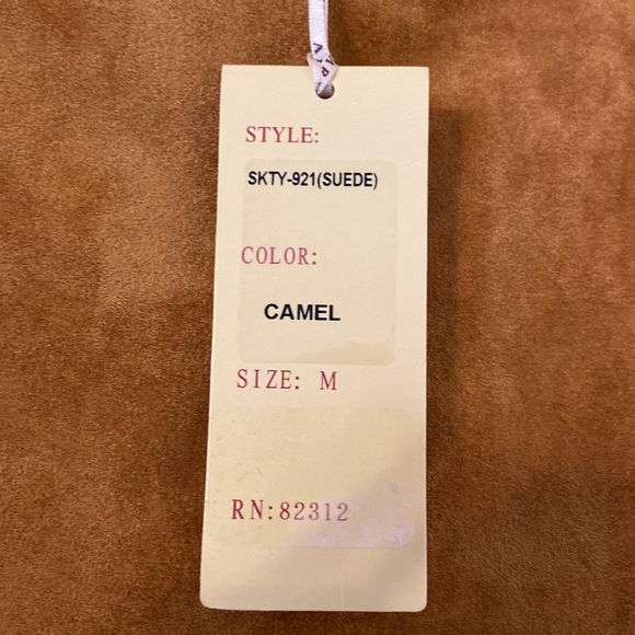 ARYEH Suede Skirt size M brand new with tag color camel waist 30” - Picture 5 of 12